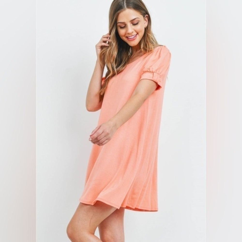 BIN#18 - Short-Sleeved Peach Mini Dress